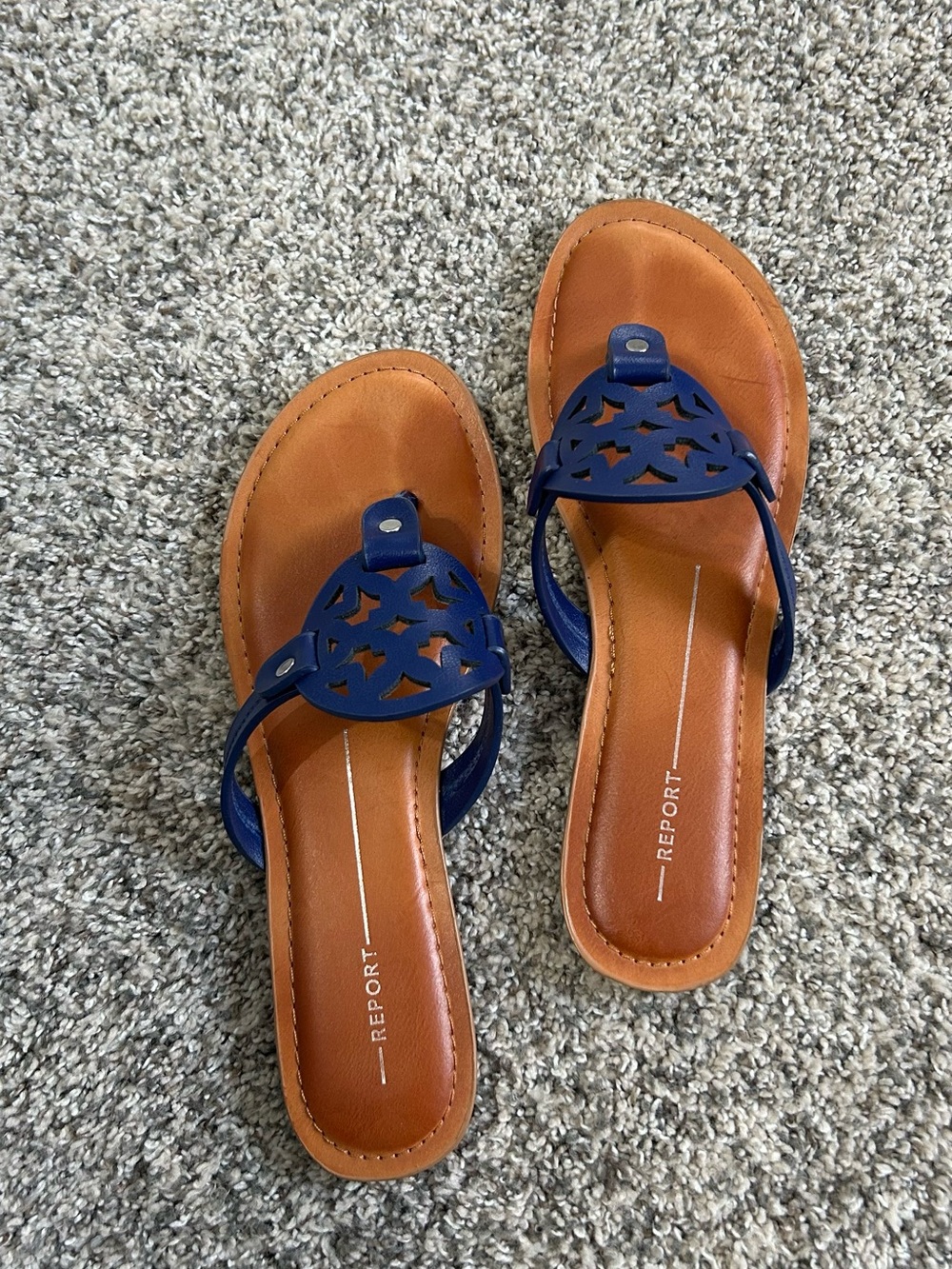 Report Navy Leather Cutout Slide Sandals size 8